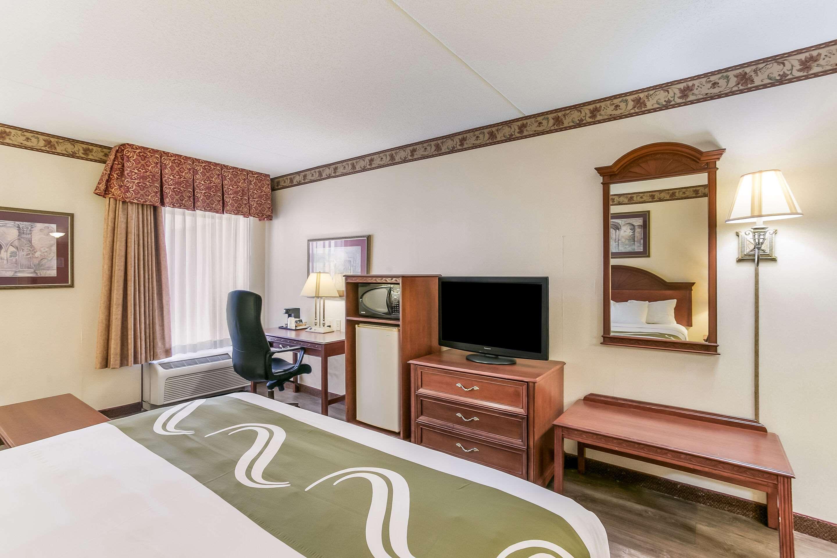 Quality Inn & Suites Bel Air I-95 Exit 77A Екстер'єр фото