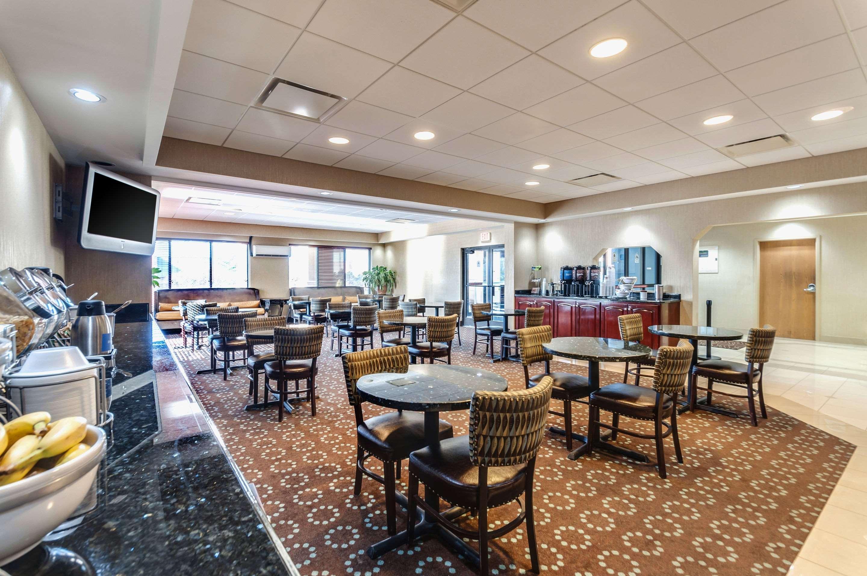 Quality Inn & Suites Bel Air I-95 Exit 77A Екстер'єр фото