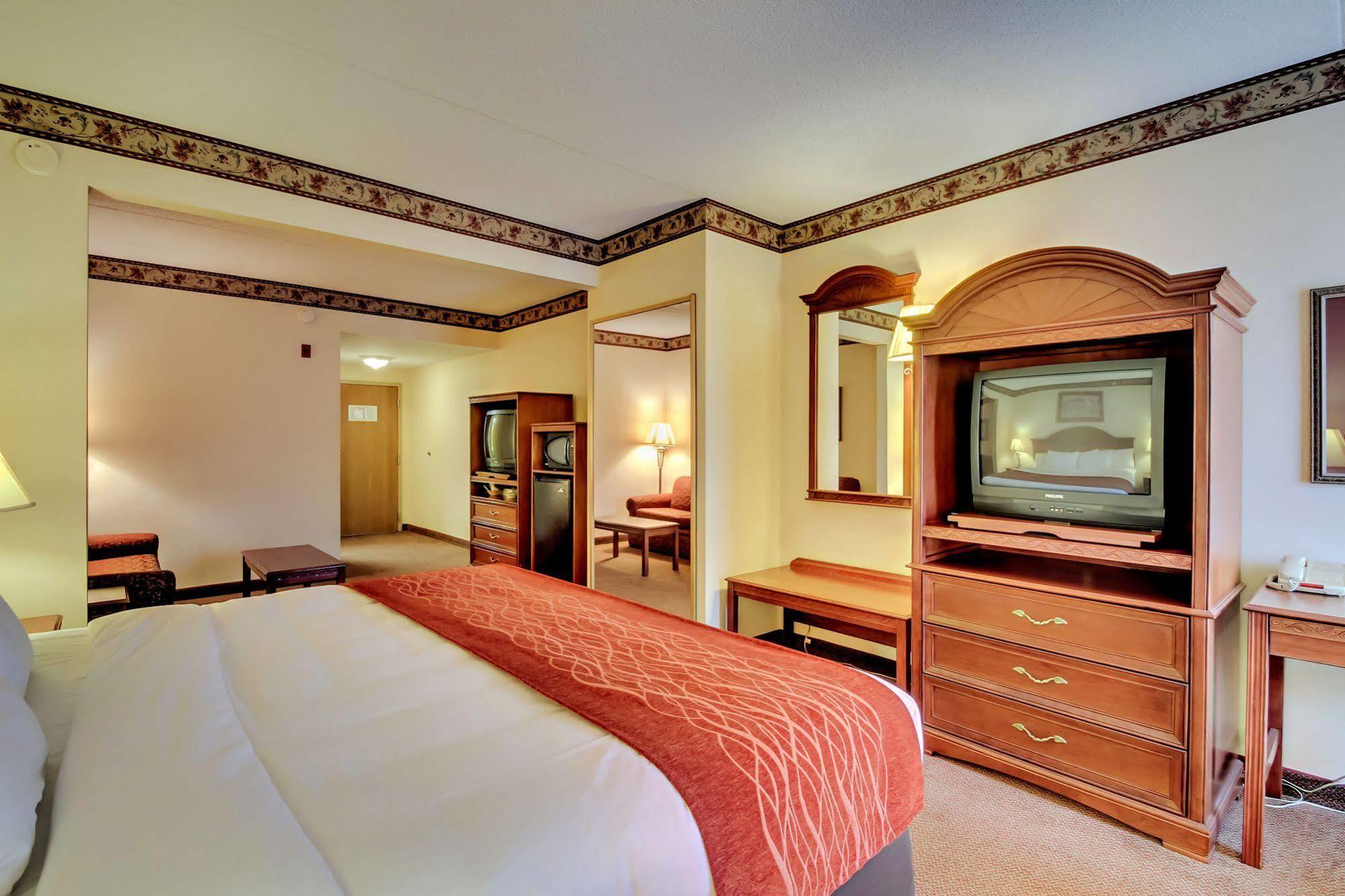 Quality Inn & Suites Bel Air I-95 Exit 77A Екстер'єр фото